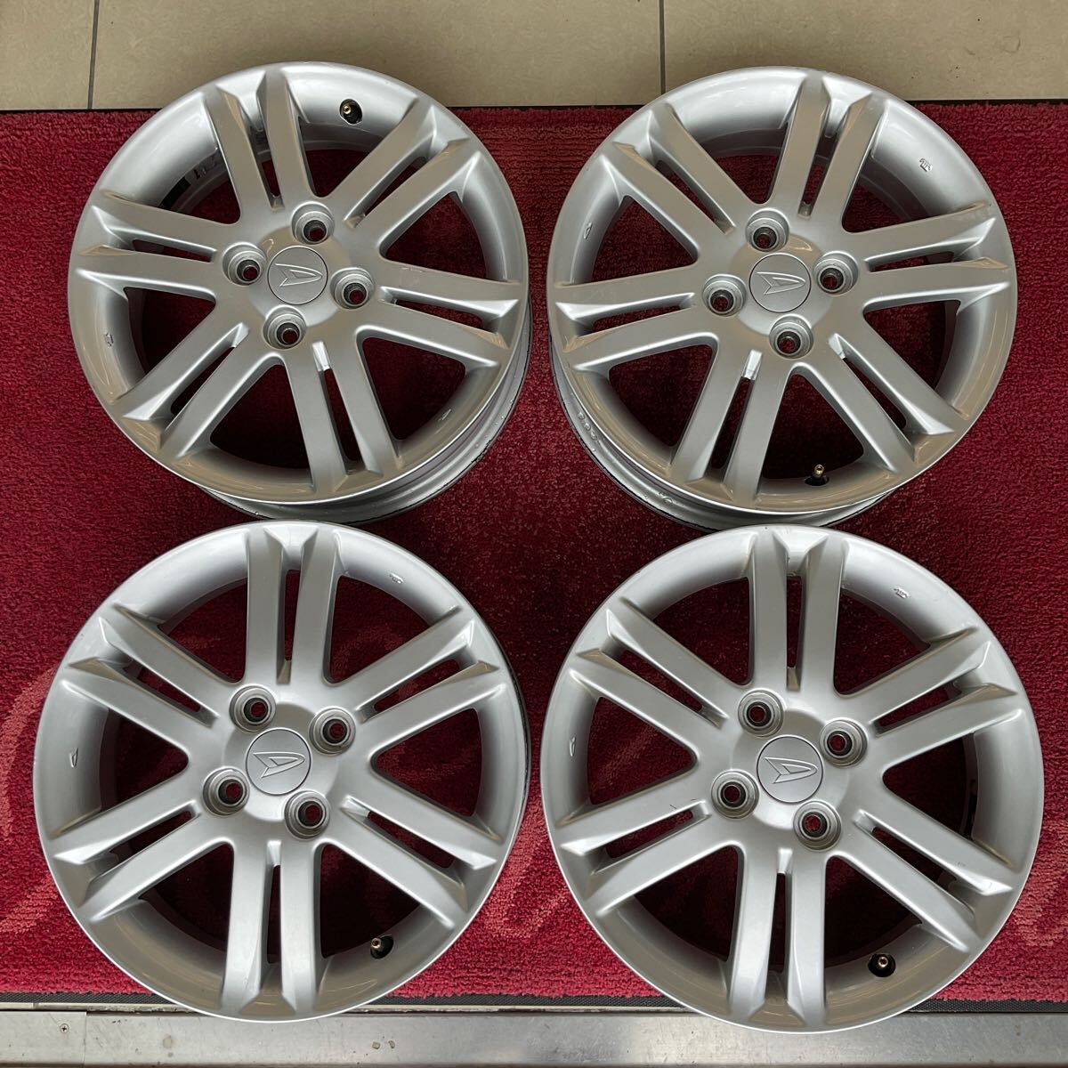 アルミホイール 15×4.5J PCD:100 4穴 オフセット:45 軽用15インチ