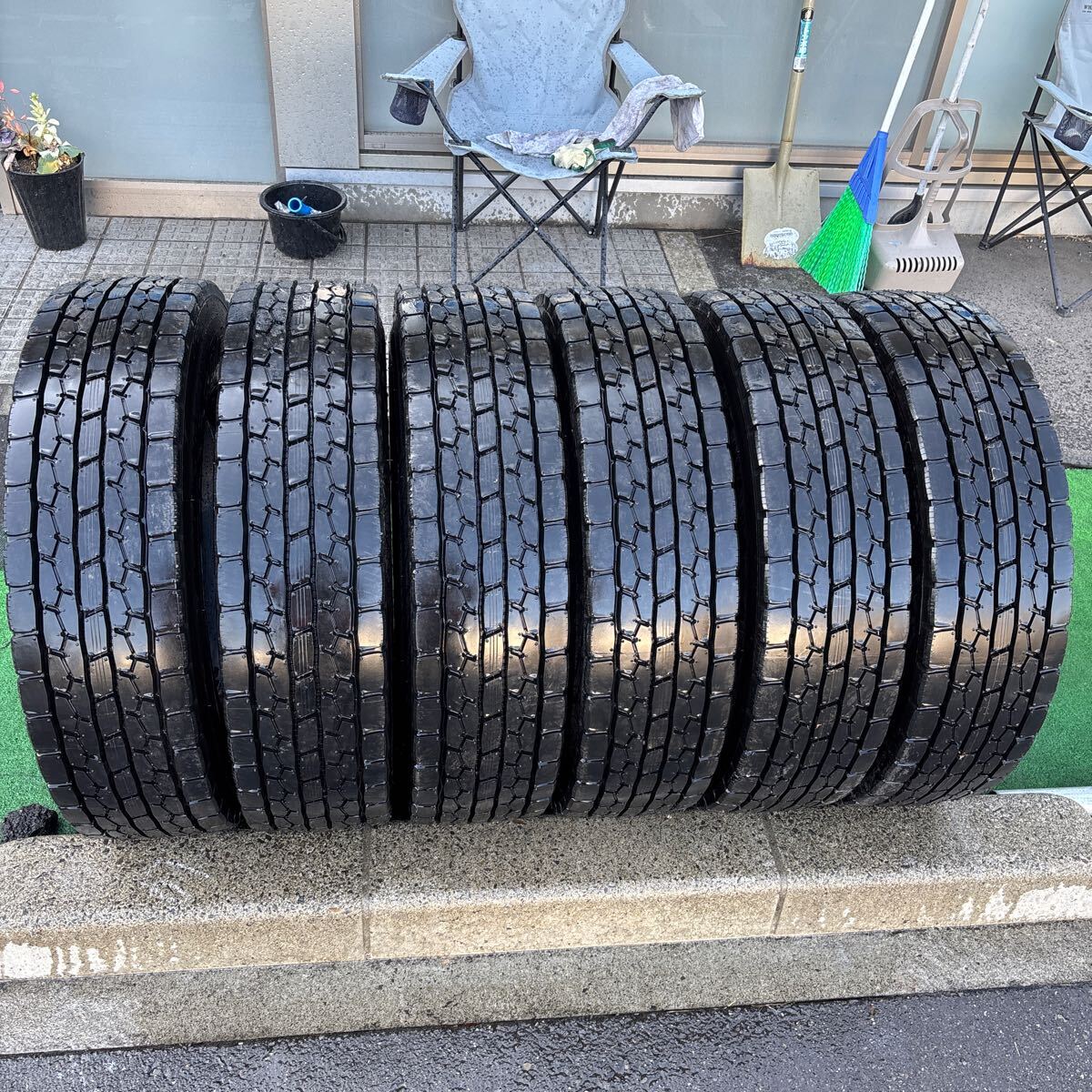 ひろ工様①専用商品225/80R17.5 123/122L 新品夏/2024年 225/80R17.5 、123/122L 2024年製 ほぼ新品ミクスタイヤ 6本セット