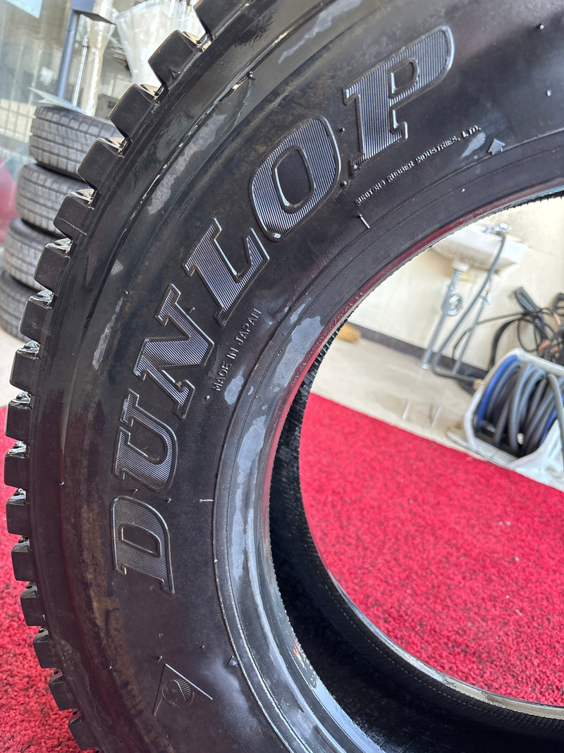 265/70R19.5 ダンロップ  SP001 中古冬タイヤ 1本:14000円