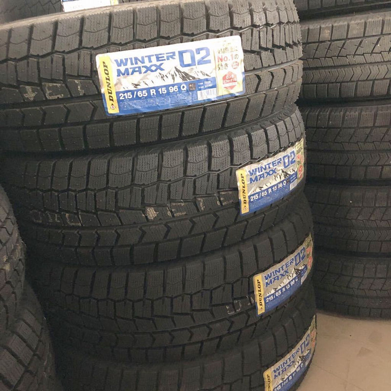 ダンロップ WINTER MAXX 215/65R15 未使用品　4本セット：28000円