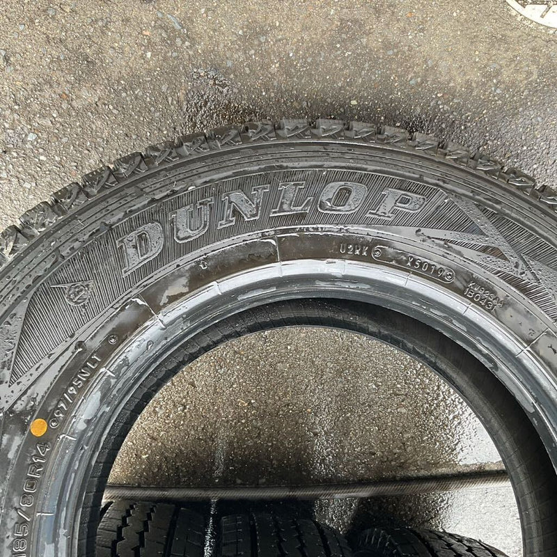 185/80R14 97/95N LT ダンロップ　スタッドレスタイヤ中古　2019年美品　　4本セット：16000円