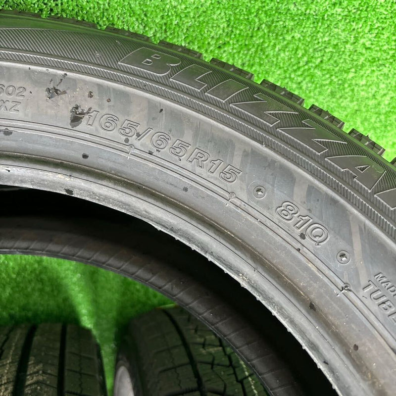 165/65R15 、81Q. BRIDGESTONE 　VRX未使用品スタッドレスタイヤ2019年、美品　4本セット：28000円 未使用