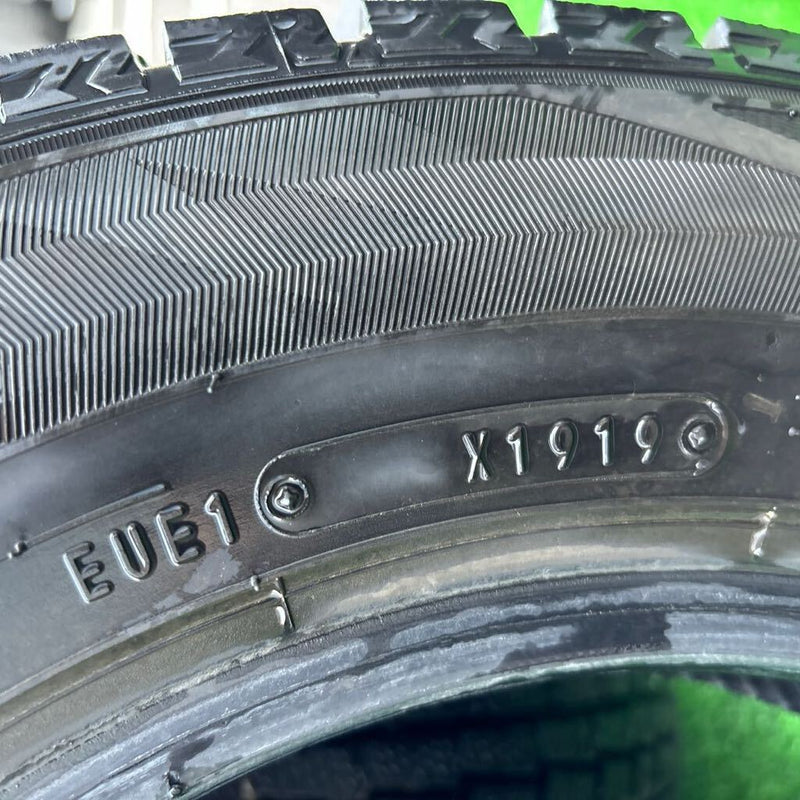 145/80R13 . ダンロップ　スタッドレスタイヤ 2019年美品　4本セット：8000円