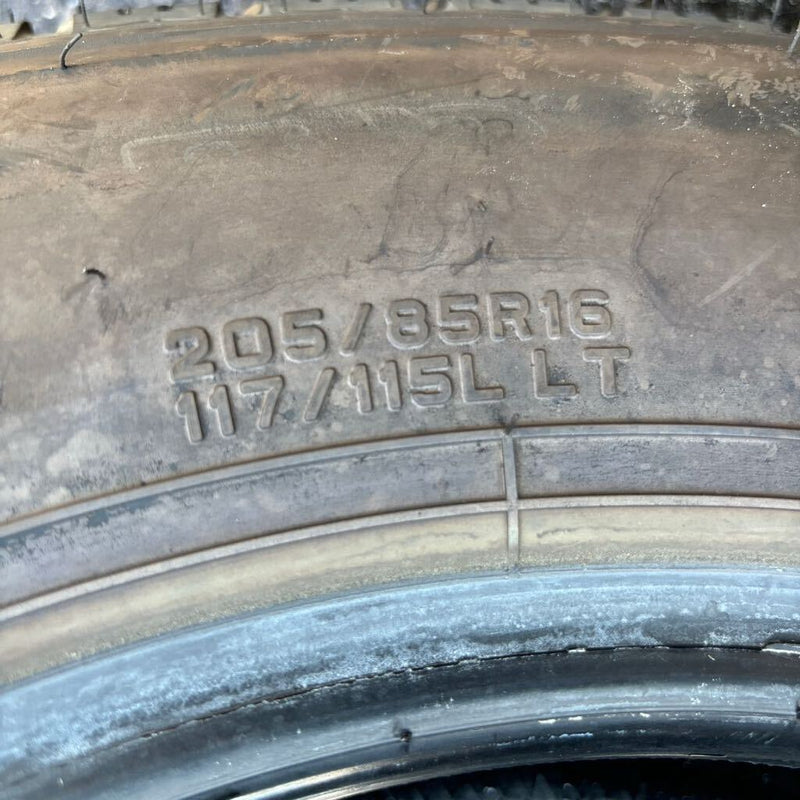 205/85R16 　117/115L LT ダンロップ　SP LT5 中古　　2018年 激安美品　6本セット：28000円