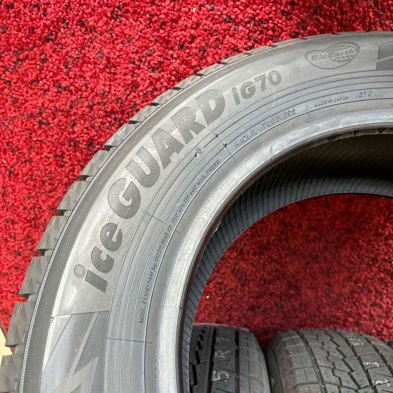 185/65R15 . 88Q スタッドレス　2021年　未使用品4本セット：33000円 未使用