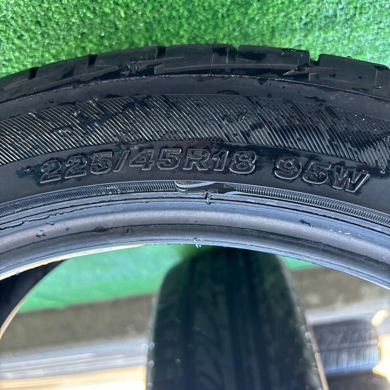 225/45R18 中古夏　BRIDGESTONE　2019年製 2本セット：10000円