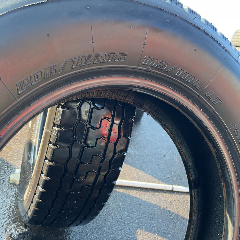 205/75R16 YOKOHAMA 激安美品　2本セット：8000円