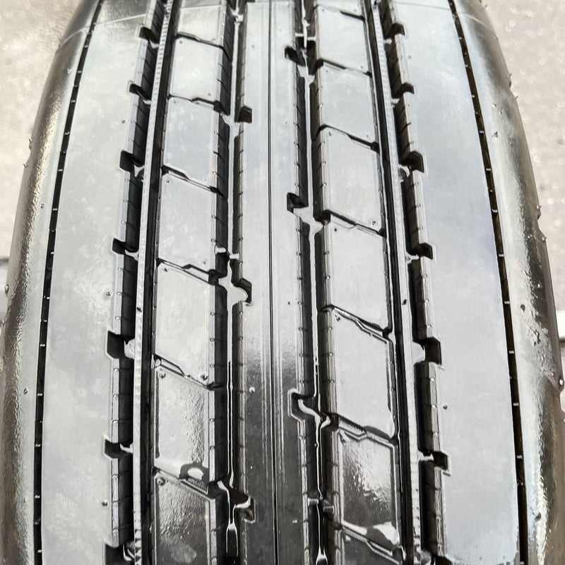 245/70R19.5 ブリヂストン　激安美品　　2本セット：30000円