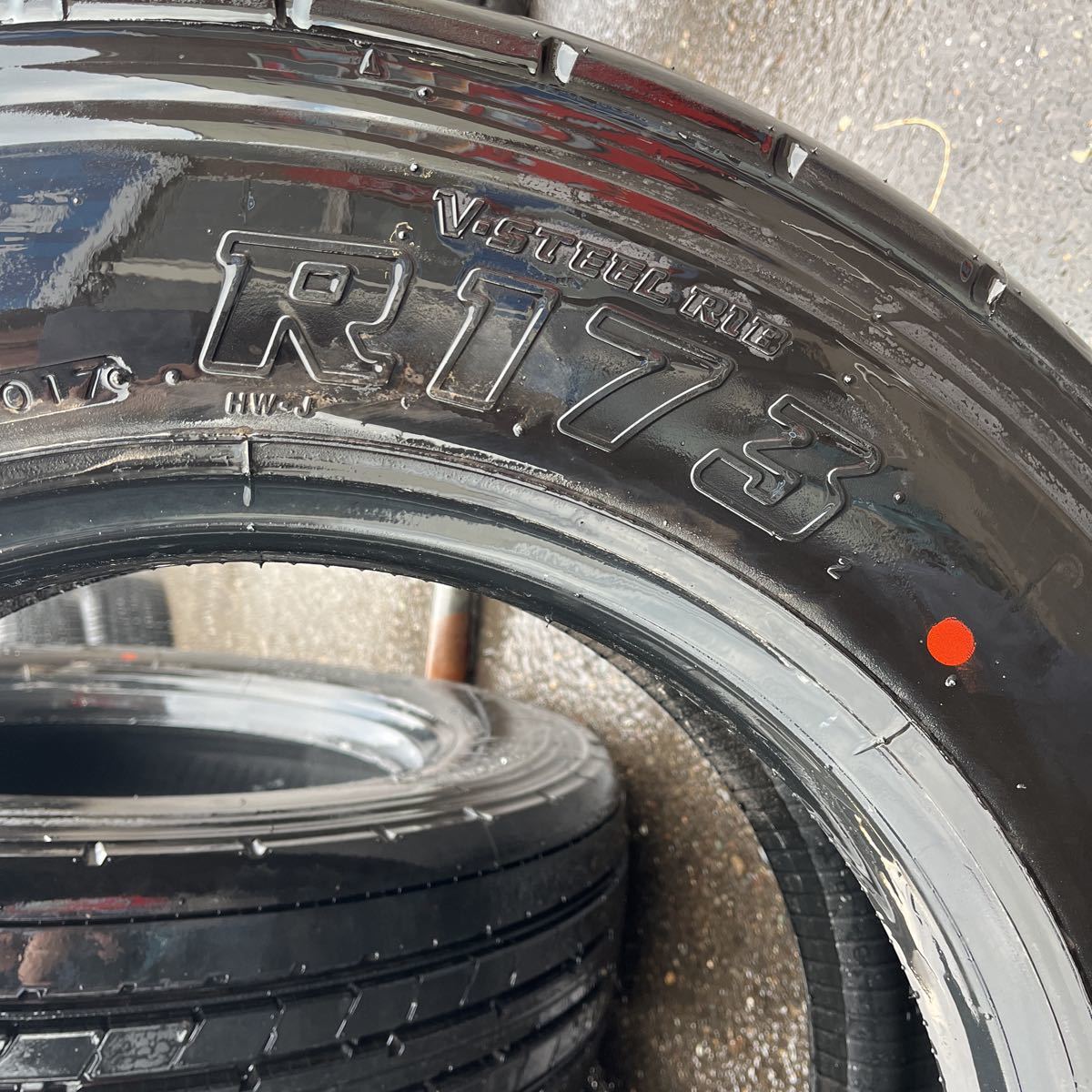 245/70R19.5 ブリヂストン 激安美品 2本セット:30000円 | 桜 245/70R19.5 ブリヂストン 激安美品 2本セット:30000円 | 桜