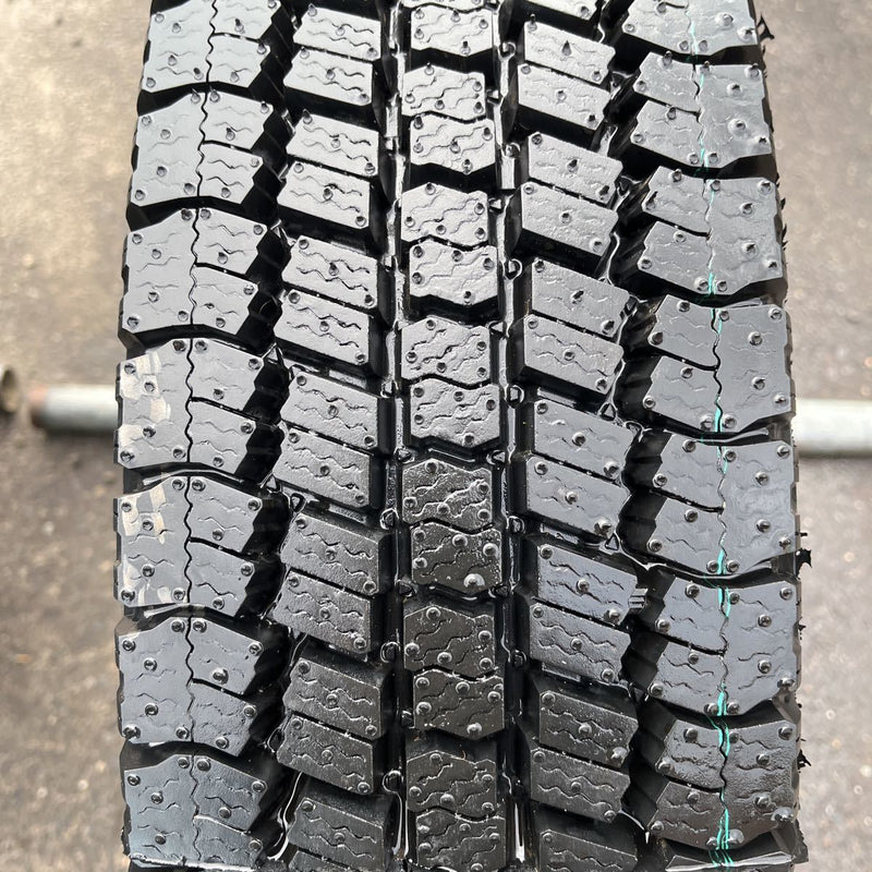 205/80R17.5 128/118 中古　再生　激安美品　2本セット：13000円