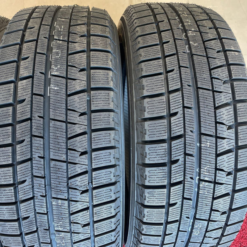 215/55R17 ,ヨコハマ　年式：2019, 未使用　4本セット：44000円