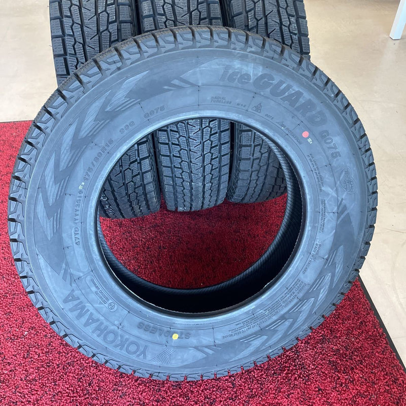 175/80R15 ヨコハマ　年式：2019 未使用　4本セット：24000円