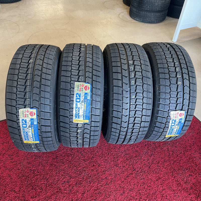 245/45R18 ダンロップ　年式：2019 未使用　4本セット：56000円