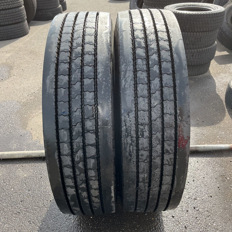 275/80R22.5 中古　再生 ほぼ新品　　激安美品　2本セット：30000円