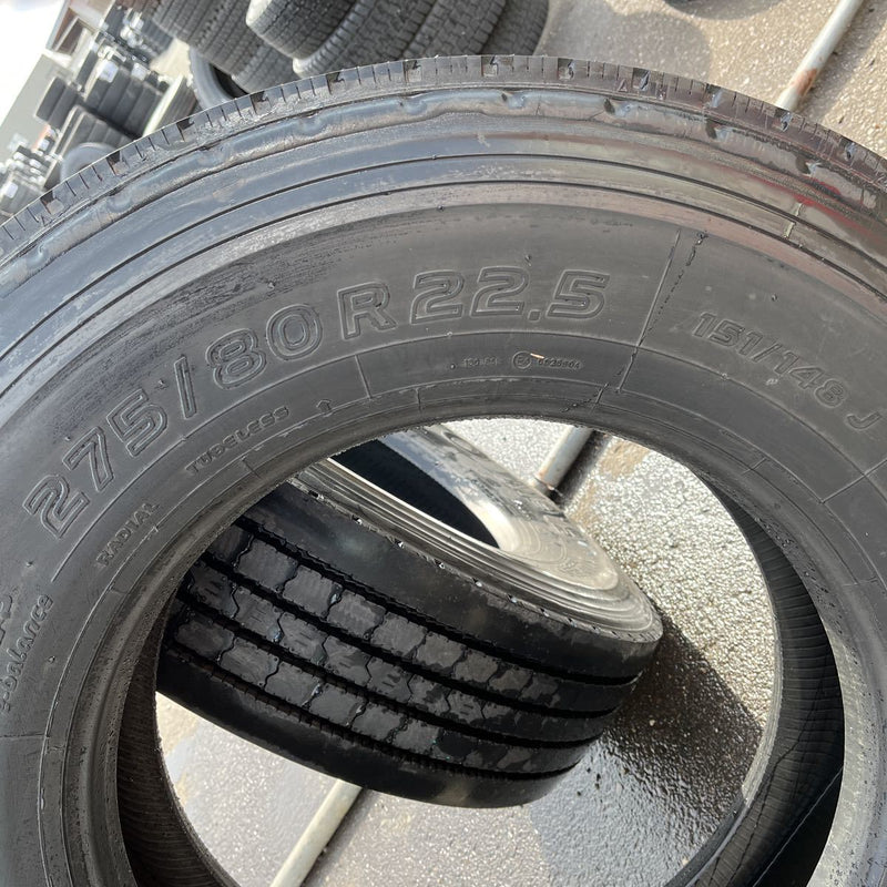 275/80R22.5 中古　再生 ほぼ新品　　激安美品　2本セット：30000円