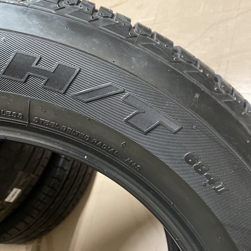 275/60R20 ブリヂストン、ほぼ新品　　年式：2016年 2本セット：25000円