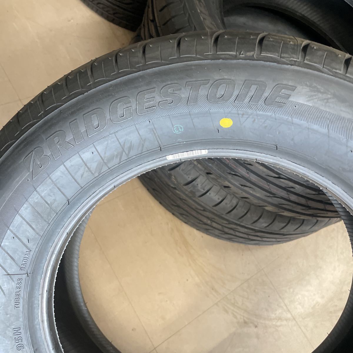 215/60R16 ブリヂストン 新品 年式：2020激安美品 4本セット：39000円