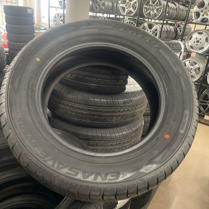 215/60R16激安美品　新品　年式：2019ダンロップ4本セット：37500円