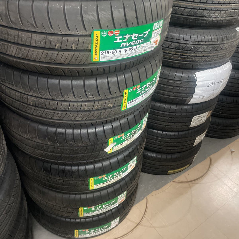 215/60R16激安美品　新品　年式：2019ダンロップ4本セット：37500円