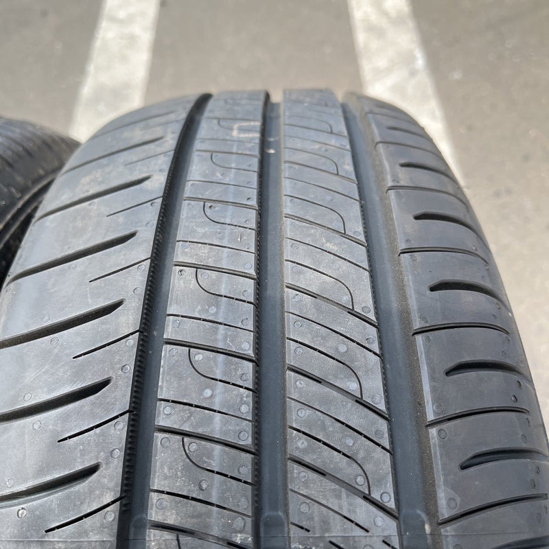 215/60R16 ダンロップ RV505 年式：2019年、激安美品　4本セット：35000円 未使用