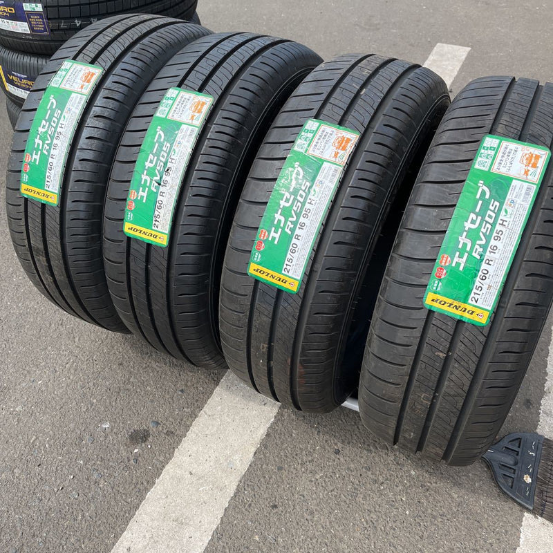 215/60R16 ダンロップ RV505 年式：2019年、激安美品　4本セット：35000円 未使用