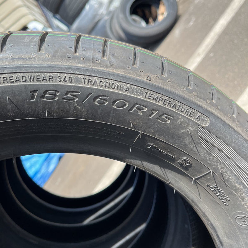 185/60R15 ダンロップ　年式：2019年、激安美品　4本セット：32000円