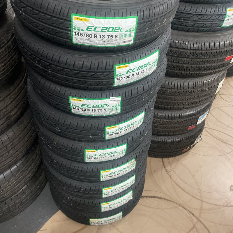 145/80R13ダンロップ　新品　年式：2022年　 4本セット：15000円