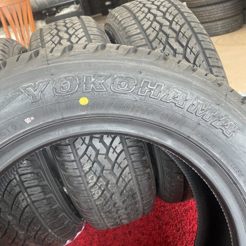 215/60R16激安美品　新品　年式：2019ヨコハマ　4本セット：38500円