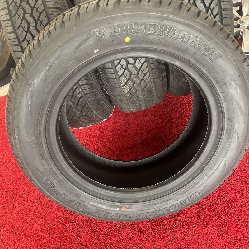 215/60R16激安美品　新品　年式：2019ヨコハマ　4本セット：38500円