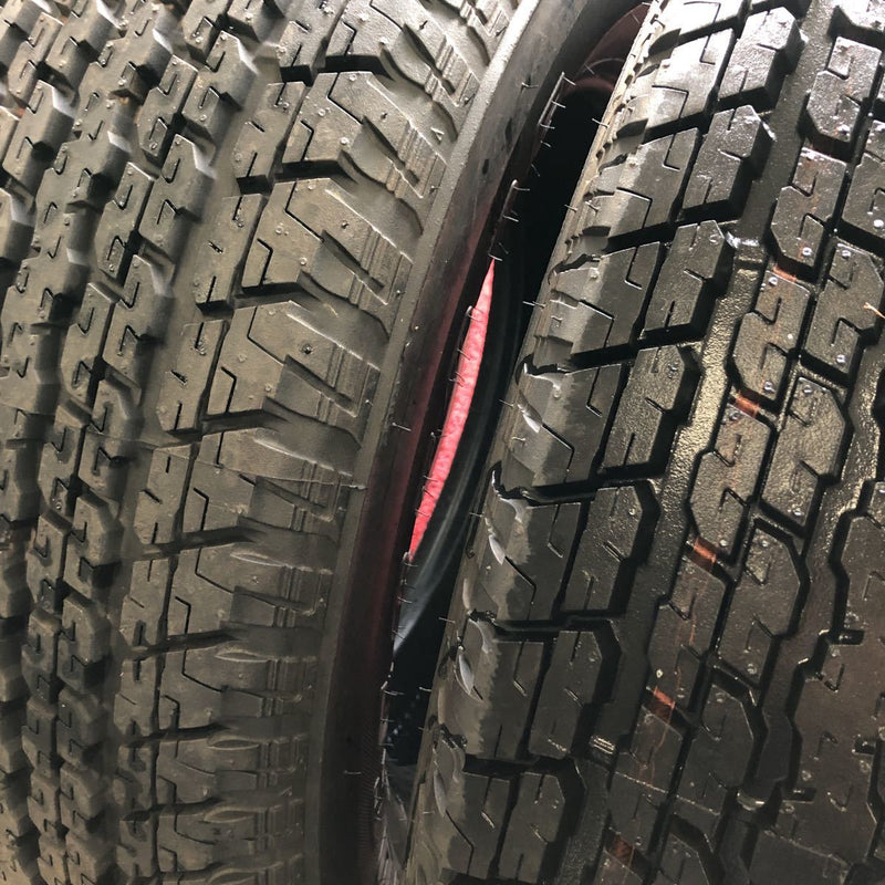 255/70R18 ブリヂストン　中古　4本セット：22000円