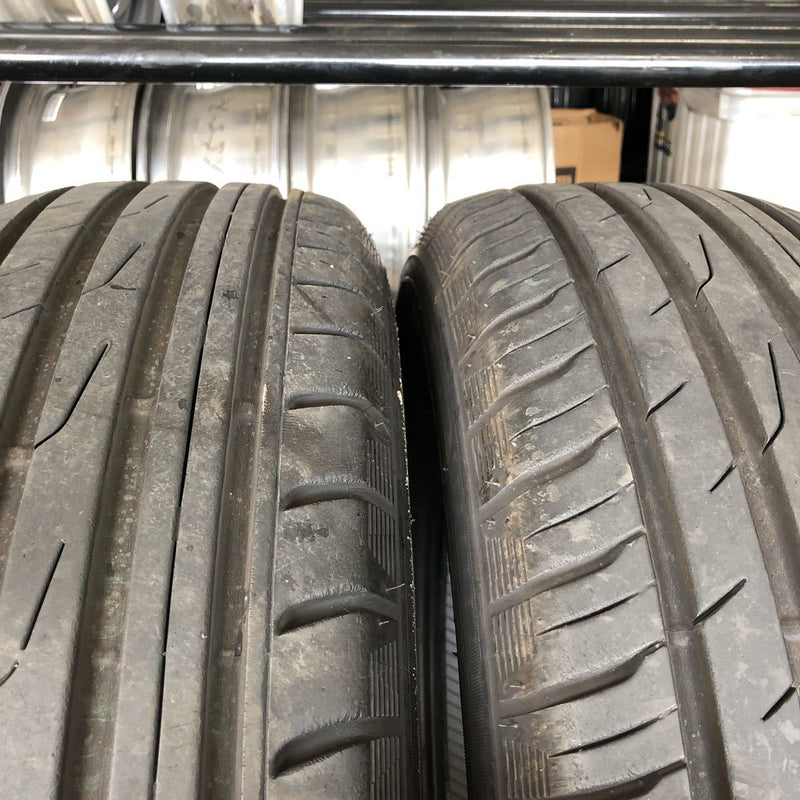 215/70R16 TOYO 中古SUVタイヤ　2018年式　4本セット：16000円