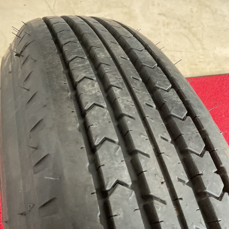 225/80R17.5 SP110 DUNLOP ほぼ新品　1本：8000円