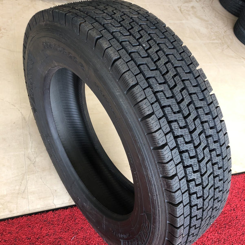 235/70R22.5 ヨコハマ ZEN903ZW 1本:9000円