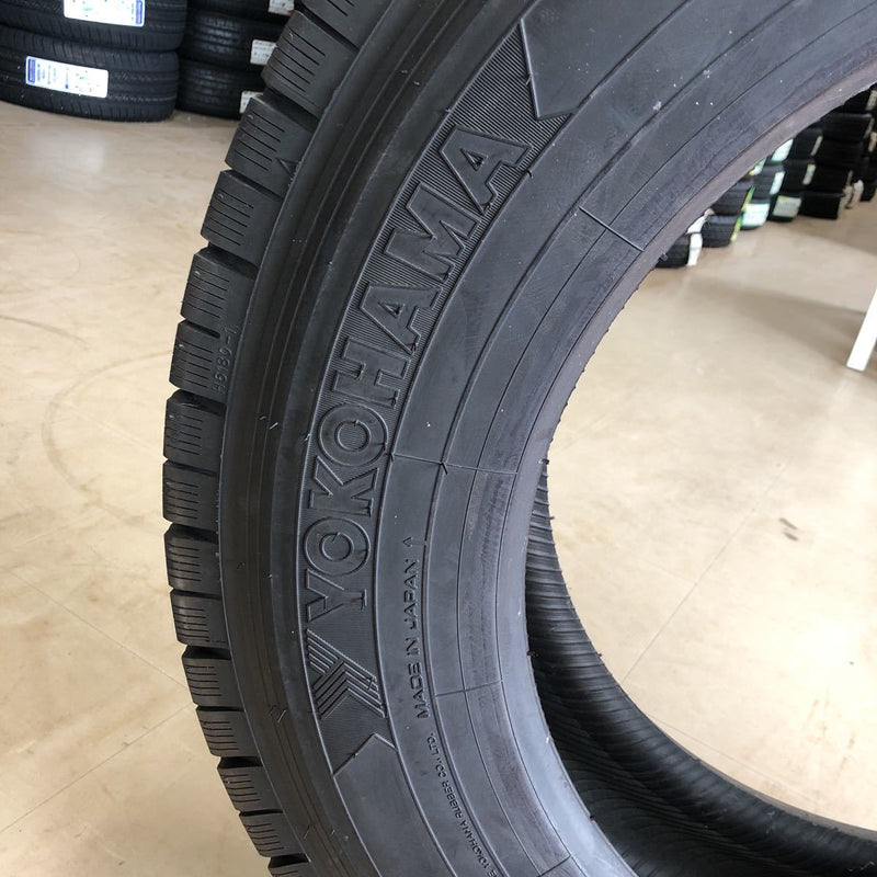 235/70R22.5 ヨコハマ ZEN903ZW 1本:9000円