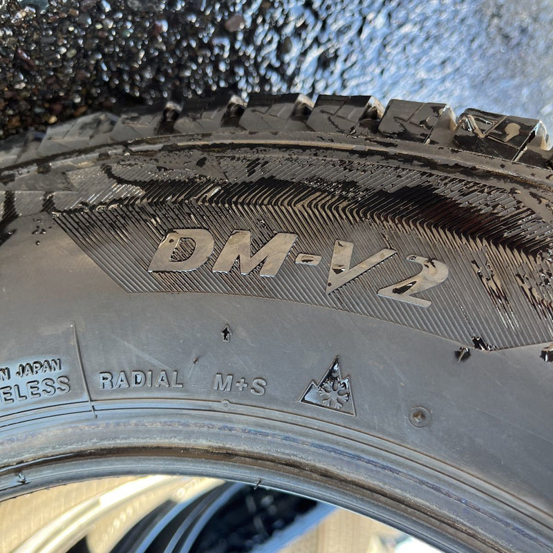 175/80R16 BRIDGESTONE, DM-V2 激安美品　4本セット：16500円