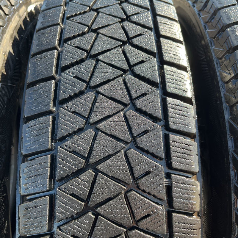 175/80R16 BRIDGESTONE, DM-V2 激安美品　4本セット：16500円