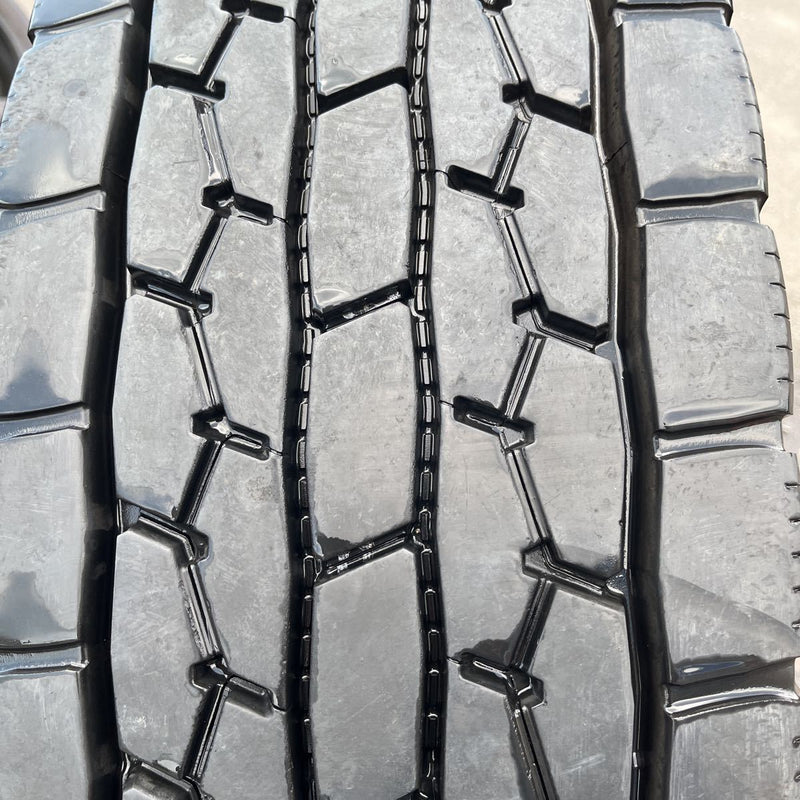 295/80R22.5 DUNLOP, SP688 中古　 激安美品　1本セット：18000円