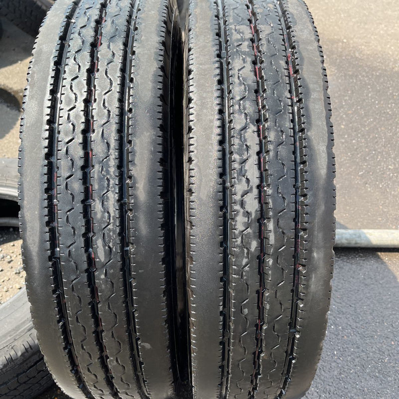 195/85R15 BRIDGESTONE, R205 激安美品　　2本セット：9000円