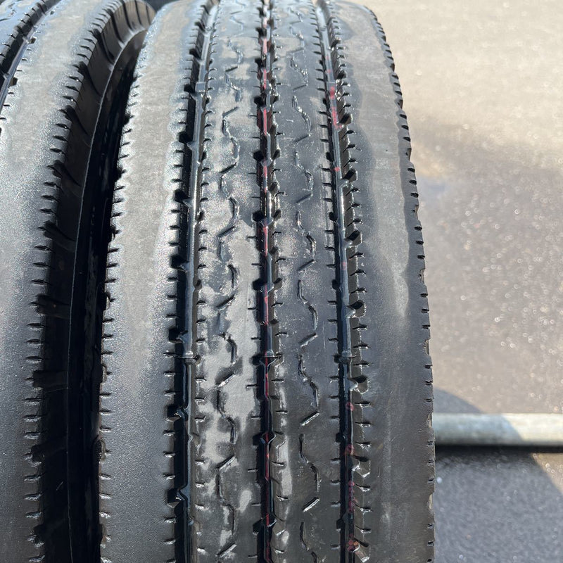 195/85R15 BRIDGESTONE, R205 激安美品　　2本セット：9000円