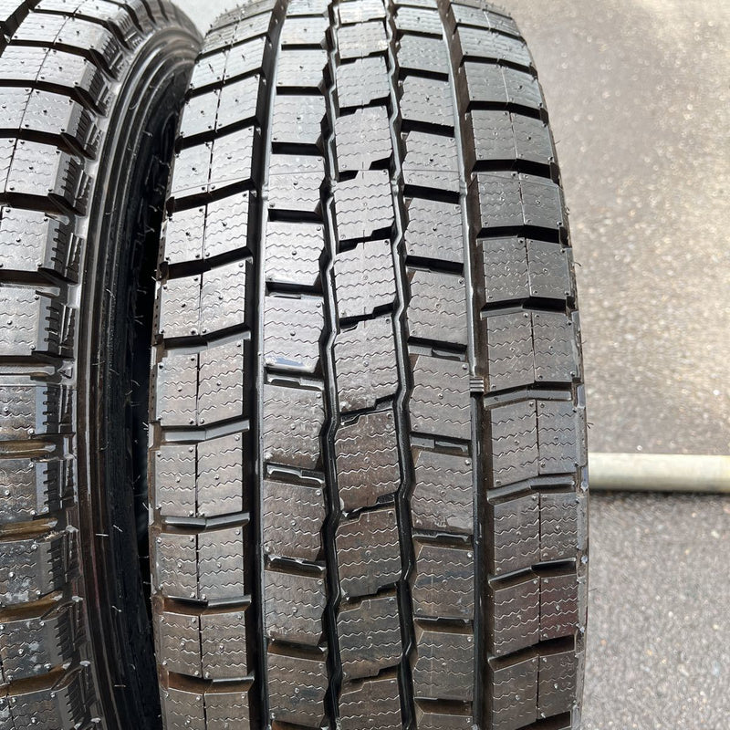 225/70R16 DUNLOP, SPLT02 新品 激安美品　　4本セット：24000円