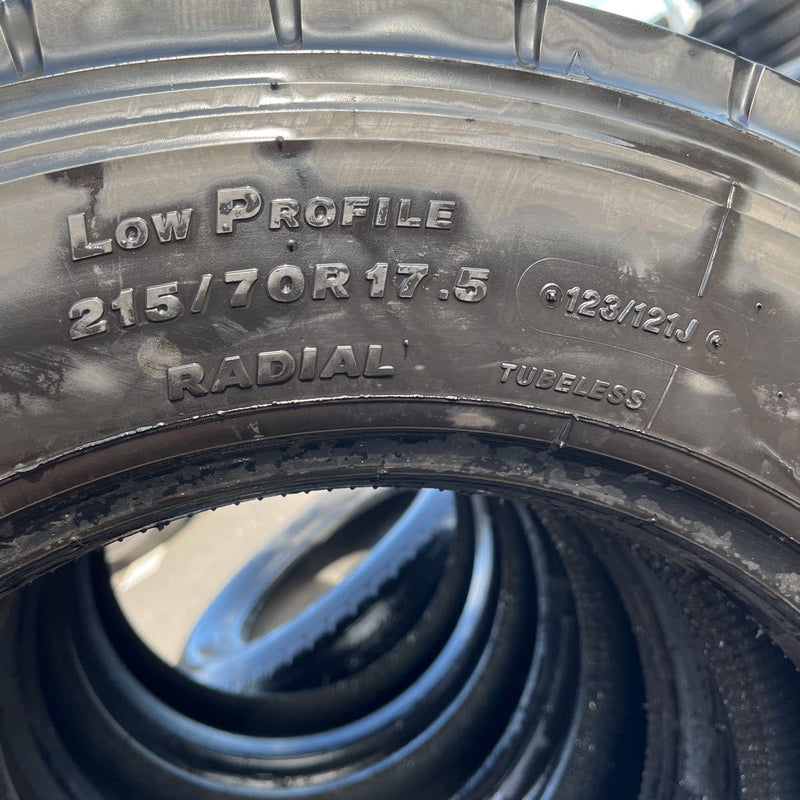 215/70R17.5 BRIDGESTONE, R173 激安美品　　4本セット：23000円