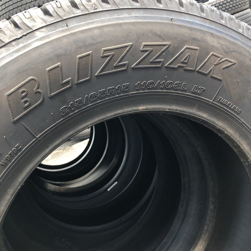 ブリヂストン 215/65R16 W979 中古 6本:30000円