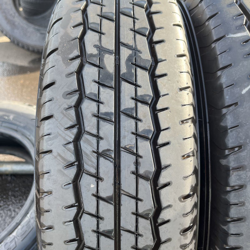 195/80R15 107/105 DUNLOP, SP175 激安美品、 　4本セット：17000円