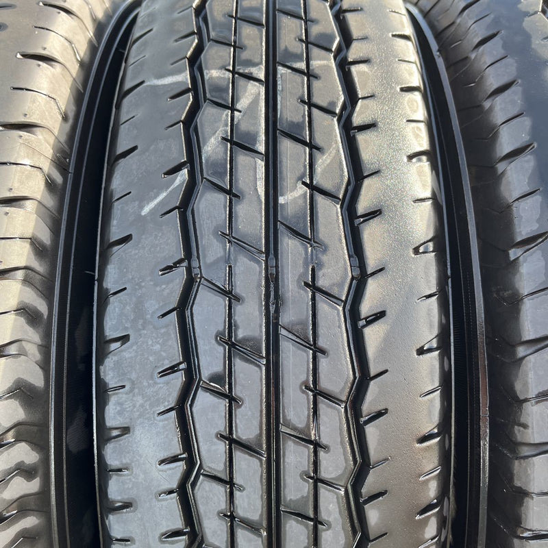 195/80R15 107/105 DUNLOP, SP175 激安美品、 　4本セット：17000円