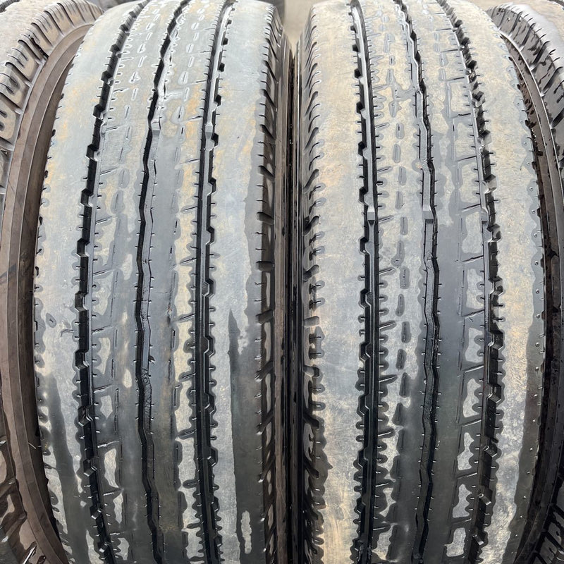 205/70R17.5 YOKOHAMA, LT151R 激安美品　　6本セット：27000円