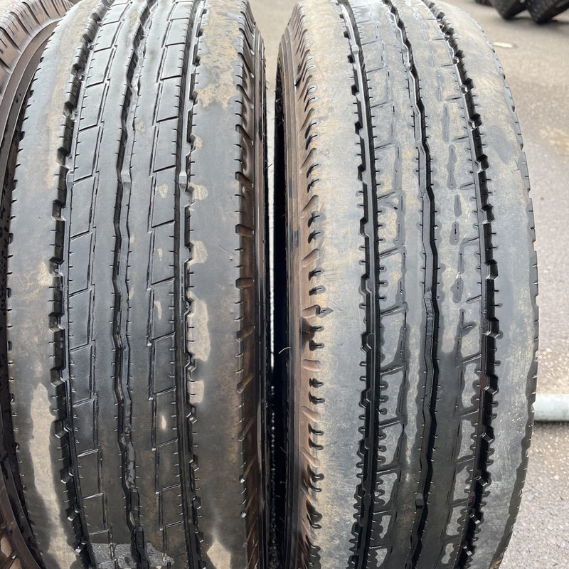 205/70R17.5 YOKOHAMA, LT151R 激安美品　　6本セット：27000円