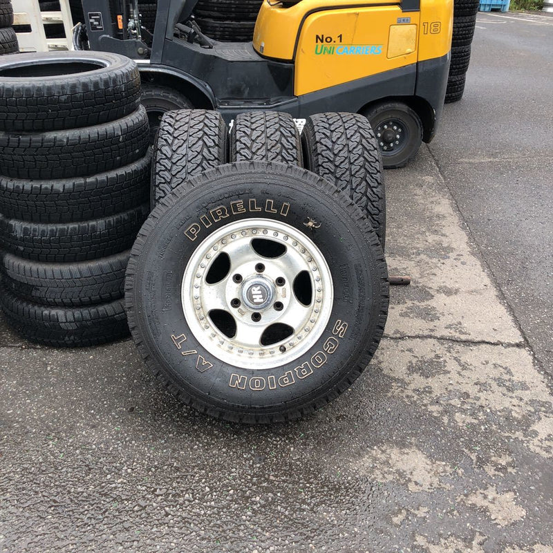 ピレリ30×9.50R15LTホイール付き　4本セット:30000円