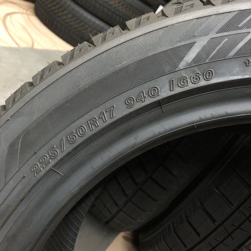 ヨコハマ ice GUARD 225/50R17 未使用品　2019年式　4本:44000円 未使用