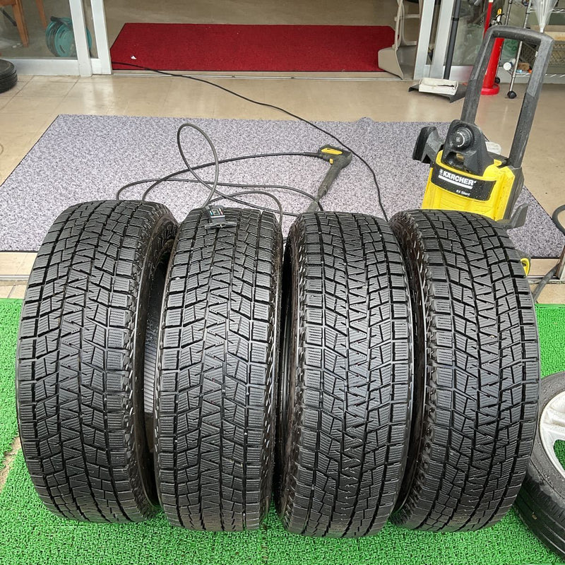 215/65R16 .ブリヂストン　4本セット：24000円