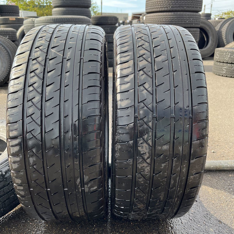 245/45R19 102W 中古　　ULTRA ARZ4 激安美品、 　2本セット：13000円